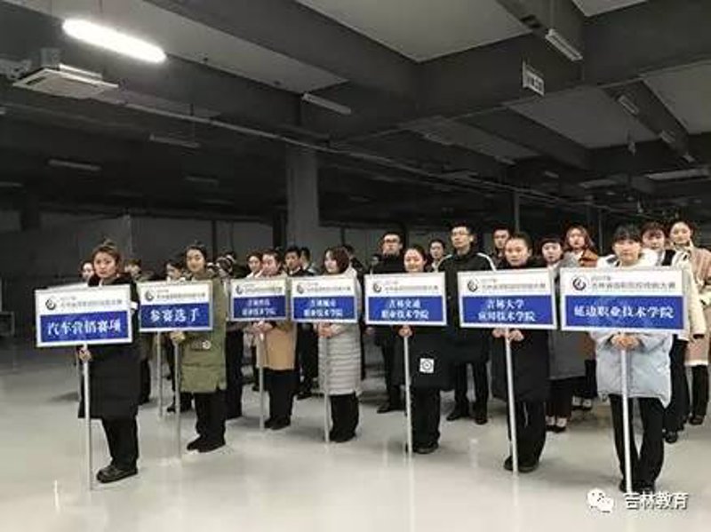 汽车美容：让你爱车焕发光彩的小技巧